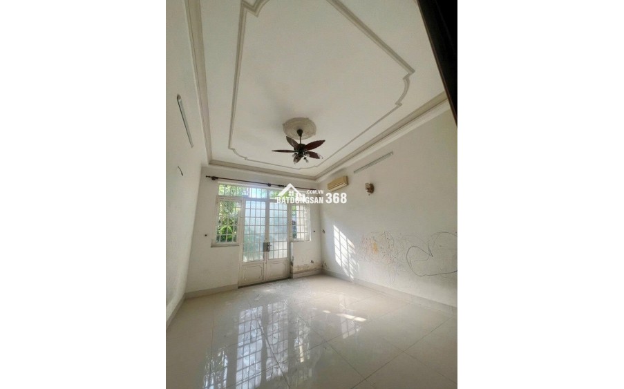 Chính Chủ bán gấp nhà mặt tiền Sơn Kỳ Tân Phú, DT 100m² SHR, giá chỉ 12.5 tỷ TL